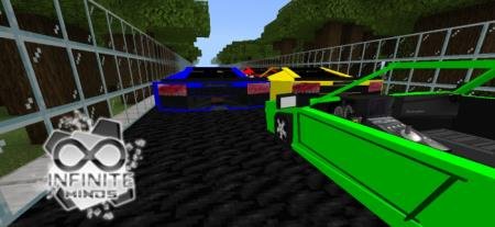 Вид сзади на спорткары Ламборгини Мерселаго синего, жёлтого и зелёного цвета