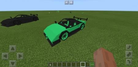 Зелёный спортивный автомобиль Пагани Зонда