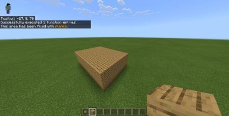 Конструкция из деревянных блоков, созданная с помощью редактора мира