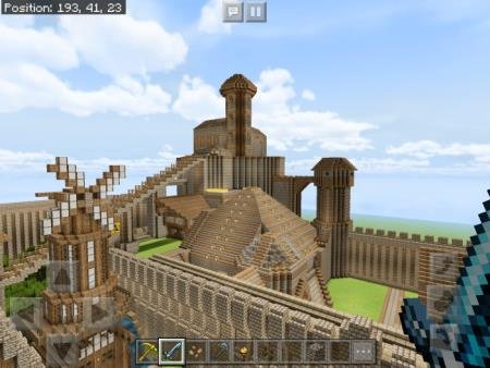 Красивые деревянные конструкции королевства Энтропия - ветряная мельница, ратуша и массивные стены