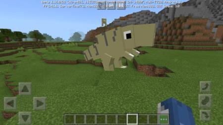 Странный динозавр на равнине