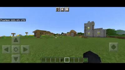 Игрок осматривает деревню