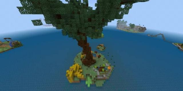 Огромное дерево посреди океана