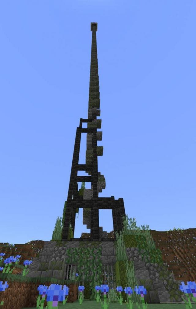 Большая башня в игре