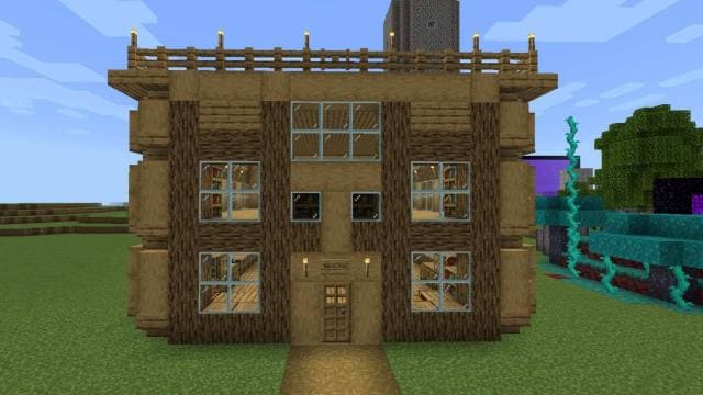Двухэтажный деревянный домик