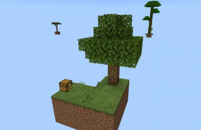 Дерево и сундук на маленьком островке