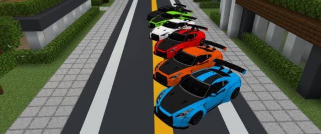 Разноцветные автомобили на дороге