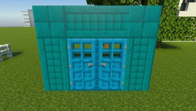 Синие двери