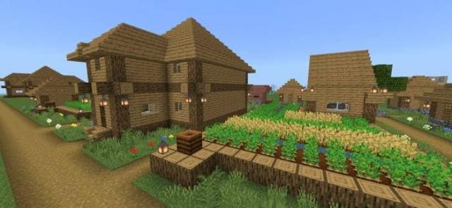 Двухэтажные деревянные дома и огород