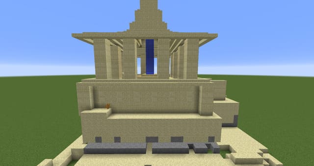 Храм из песка вид спереди