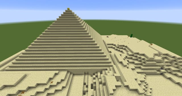 Песочная пирамида вид сбоку