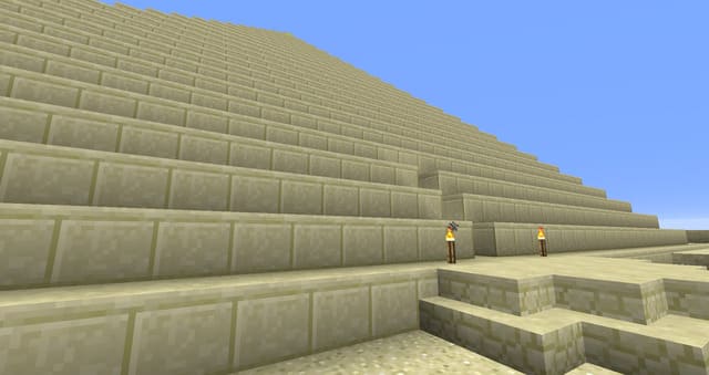 Песочная пирамида вид снизу