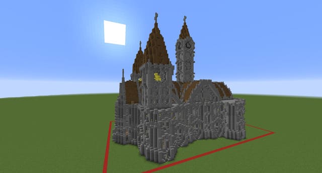 Средневековая церковь вид спереди