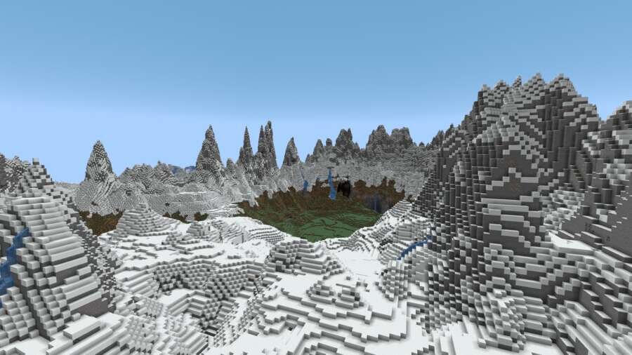 Вид на снежные горы сверху