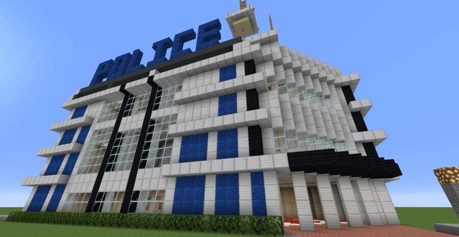 Полицейский участок вид снизу