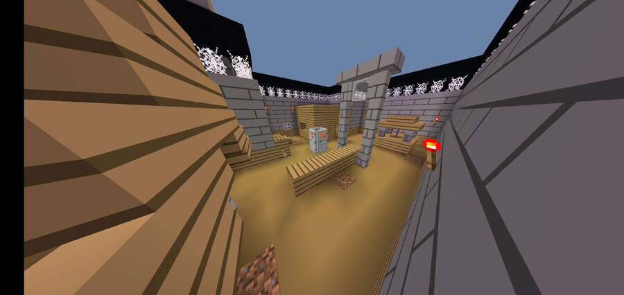 Внешняя зона дома Гренни