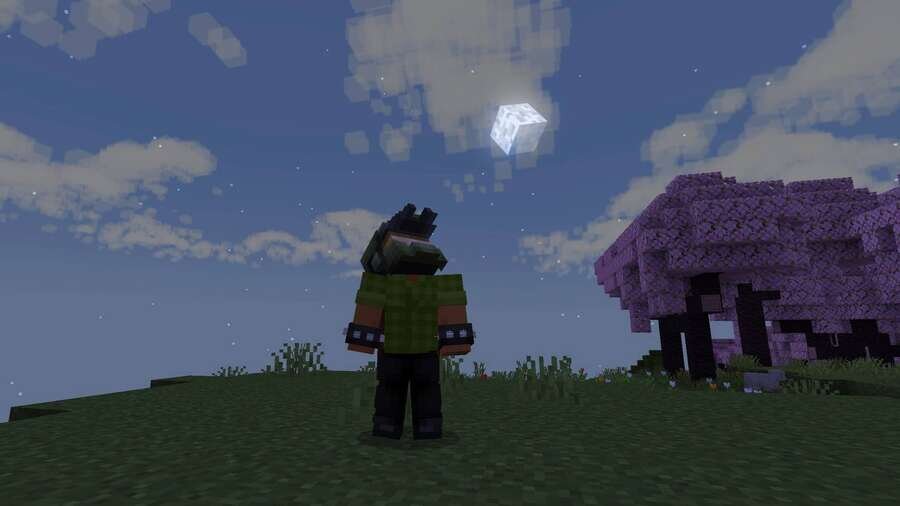 Кубическая луна в небе