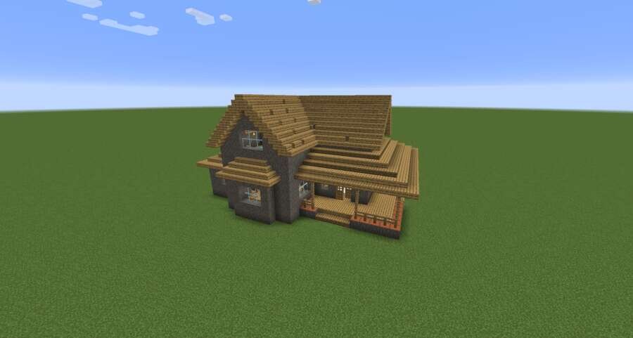 Уютный особняк из дерева вид сзади