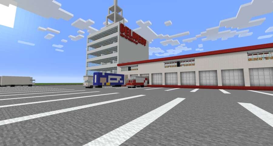 Огромный склад вид сзади