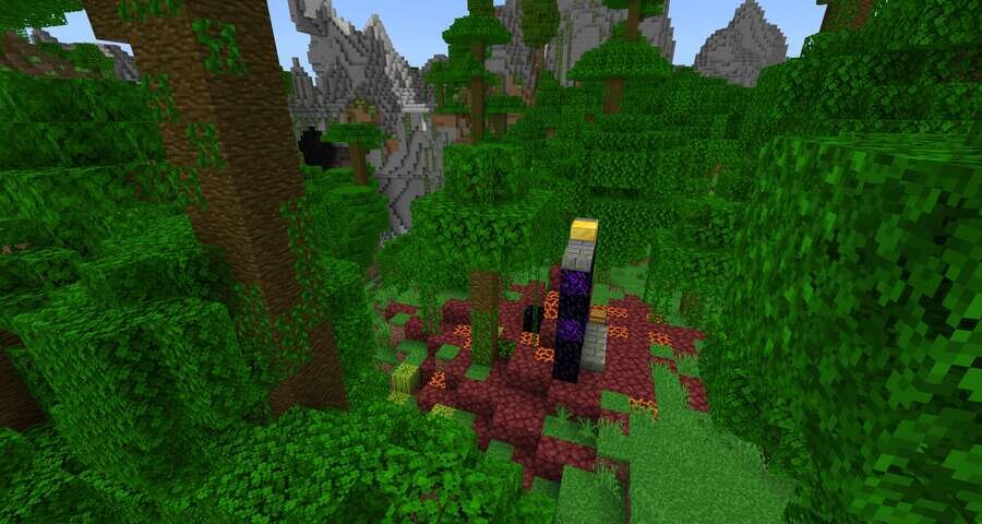 Разрушенный портал посреди джунглей