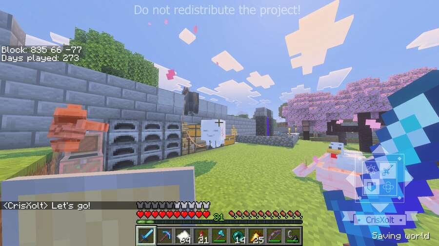 Алмазный меч в руке пользователя