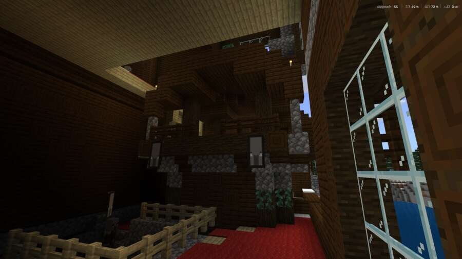 Вид внутри особняка на окно