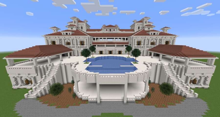 Огромный особняк вид сзади 2