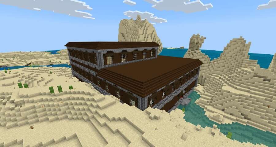 Как выглядит Лесной особняк спереди