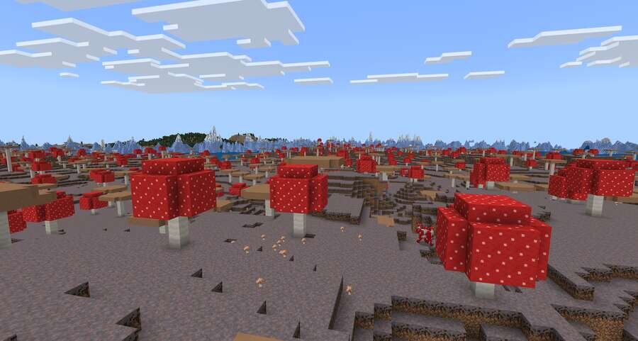 Красивые грибные деревья на фоне синего неба