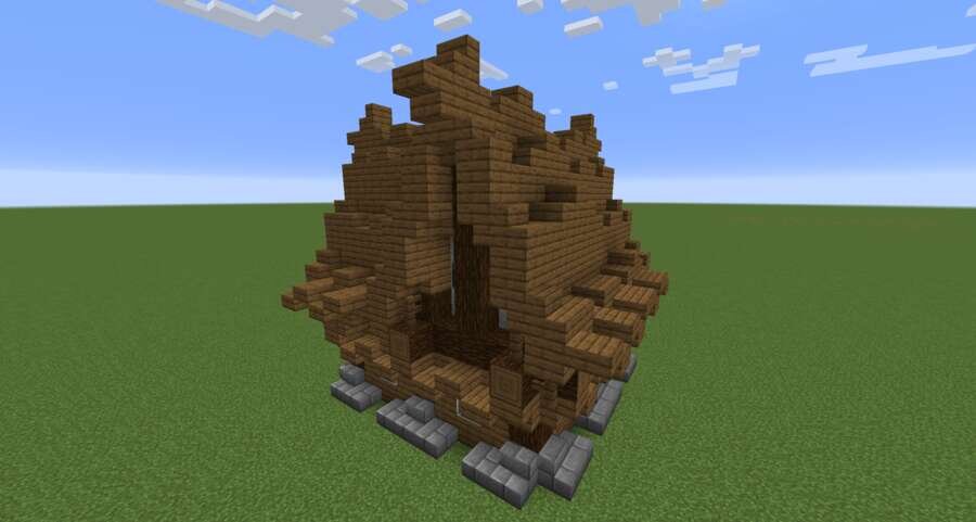 Маленький дом из дерева вид сзади