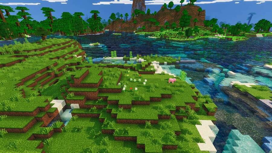 Ярко-синий цвет воды