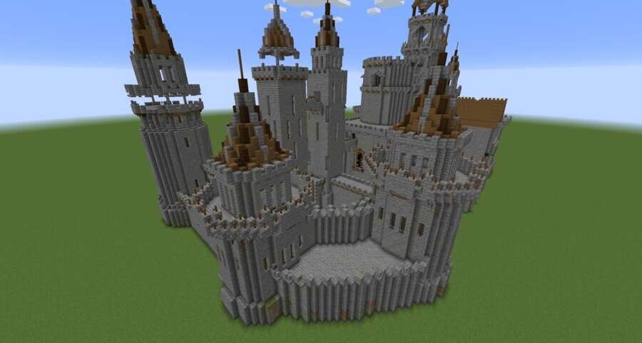 Большая крепость вид сзади